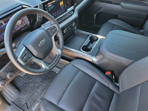 Used 2025 Chevrolet Silverado 2500 LT w/ Trail Boss Package image 12