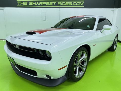 Used 2021 Dodge Challenger R/T RWD image 5