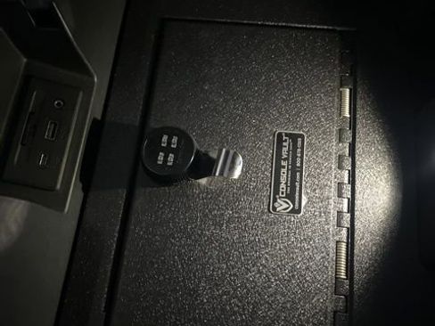 Used 2019 GMC Sierra 1500 AT4 w/ AT4 Premium Package image 29