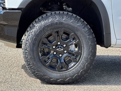 New 2026 Chevrolet Silverado 1500 ZR2 AWD/4WD image 25