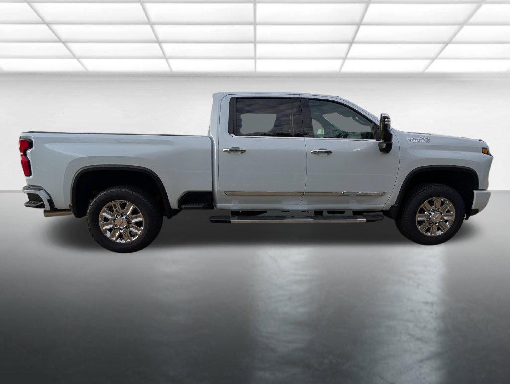 New 2026 Chevrolet Silverado 2500 High Country w/ High Country Premium Package AWD/4WD image 36
