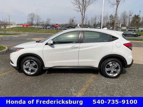 Used 2022 Honda HR-V LX image 3