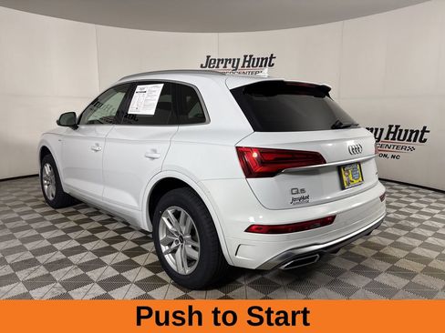 Used 2023 Audi Q5 2.0T Premium w/ Convenience Package AWD/4WD image 9