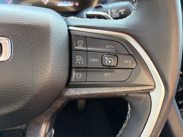 Used 2024 Jeep Grand Cherokee L Limited w/ Luxury Tech Group II AWD/4WD image 22