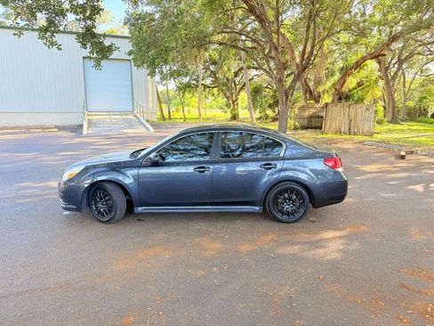 Used 2011 Subaru Legacy 2.5i image 8