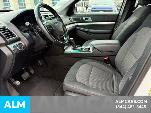 Used 2016 Ford Explorer XLT image 15
