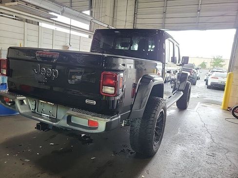 Used 2022 Jeep Gladiator Overland w/ Popular Equipment Package AWD/4WD image 6