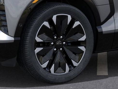 New 2026 Chevrolet Blazer EV RS AWD/4WD image 9