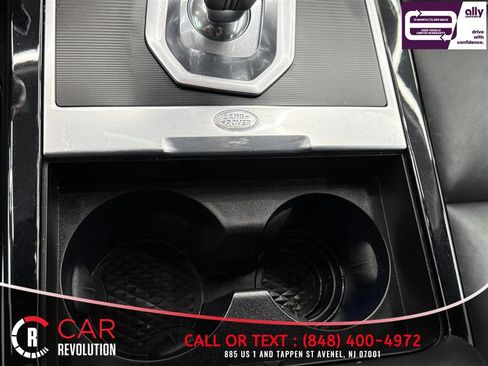 Used 2020 Land Rover Range Rover Evoque SE image 34