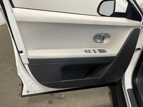 Used 2024 Hyundai Ioniq 5 SEL RWD image 25