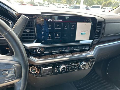 Used 2023 GMC Sierra 1500 SLE w/ Preferred Package AWD/4WD image 23
