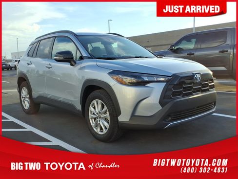 Certified 2026 Toyota Corolla Cross LE FWD image 1