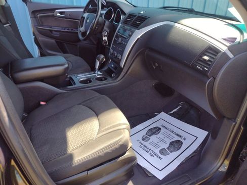 Used 2012 Chevrolet Traverse LT image 20