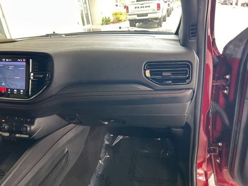 Certified 2022 Dodge Durango R/T image 21