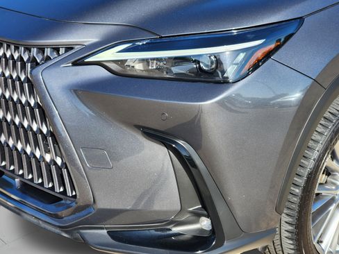 Used 2025 Lexus NX 350 AWD w/ Accessory Package (2T) image 33