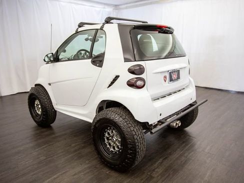 Used 2013 smart fortwo Coupe image 11