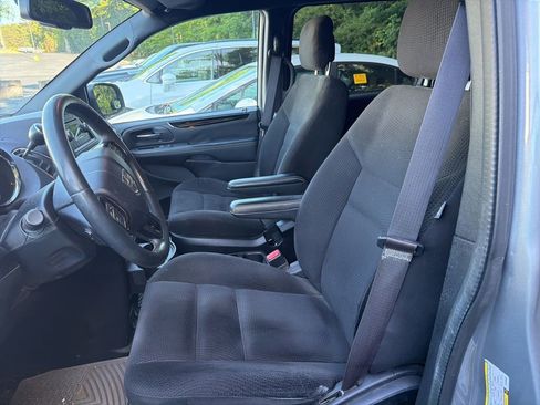 Certified 2016 Dodge Grand Caravan SE FWD image 14
