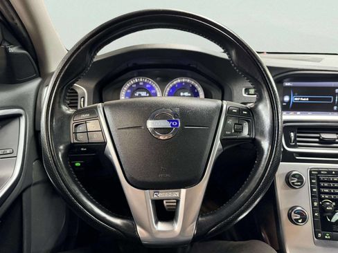 Used 2012 Volvo S60 T6 R-Design image 27