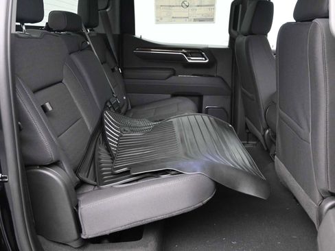 New 2026 GMC Sierra 1500 Elevation image 12