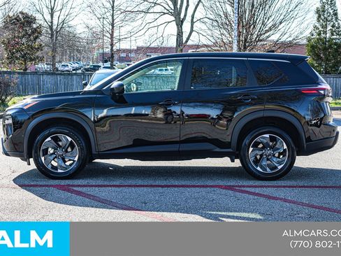 Used 2025 Nissan Rogue SV image 10