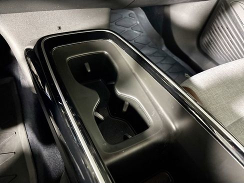 Certified 2023 Volkswagen ID.4 Pro image 15