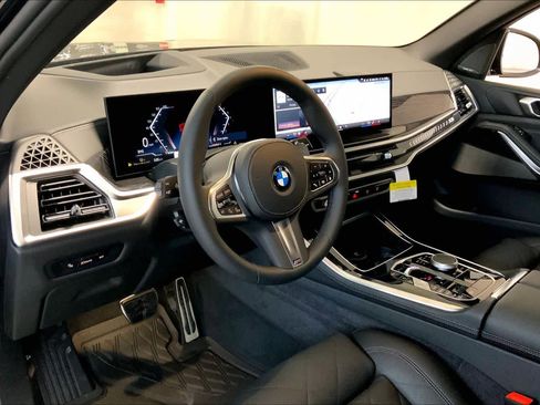 New 2026 BMW X5 xDrive40i w/ M Sport Package image 8