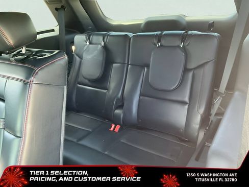 Used 2025 Ford Explorer ST-Line w/ ST-Line Street Pack AWD/4WD image 22