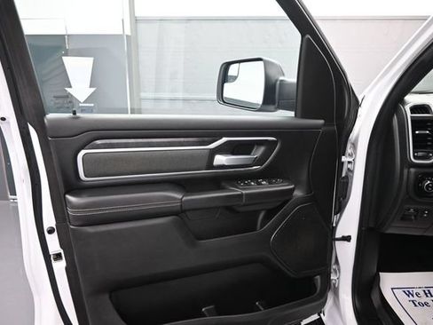 Used 2022 RAM 1500 Big Horn AWD/4WD image 9