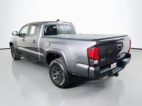 Used 2021 Toyota Tacoma SR5 AWD/4WD image 9