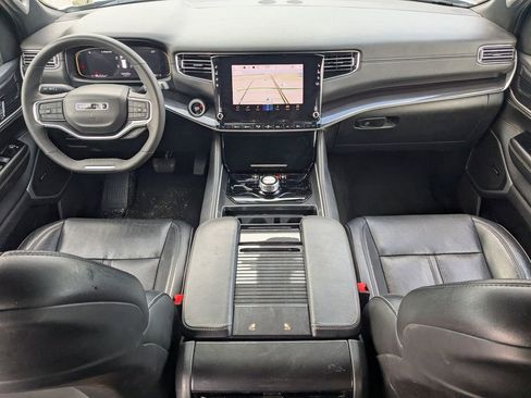 Used 2024 Jeep Wagoneer L 4WD image 15