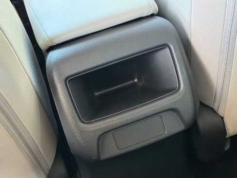Certified 2024 Honda HR-V LX image 16