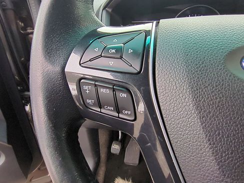 Used 2016 Ford Explorer Limited image 36