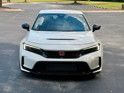Used 2025 Honda Civic Type R image 12