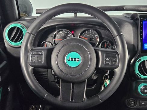 Used 2015 Jeep Wrangler Unlimited Sahara w/ Max Tow Package image 21