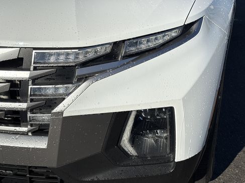 Used 2022 Hyundai Santa Cruz SEL Premium image 11