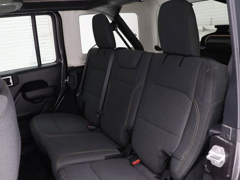 Used 2025 Jeep Wrangler Unlimited Sport AWD/4WD image 14