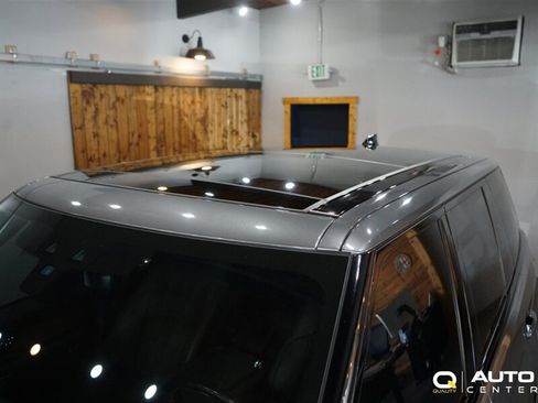 Used 2019 Land Rover Range Rover HSE AWD/4WD image 9