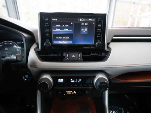 Used 2019 Toyota RAV4 Adventure w/ Cold Weather Package image 17