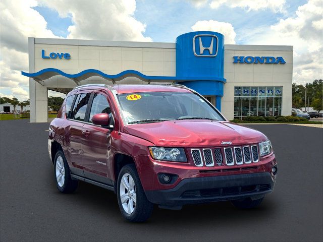 Used 2014 Jeep Compass Latitude FWD image 1