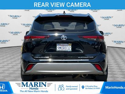 Used 2024 Toyota Highlander Platinum
