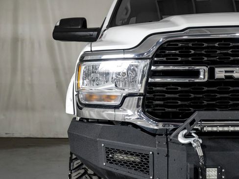 Used 2022 RAM 3500 Big Horn image 38