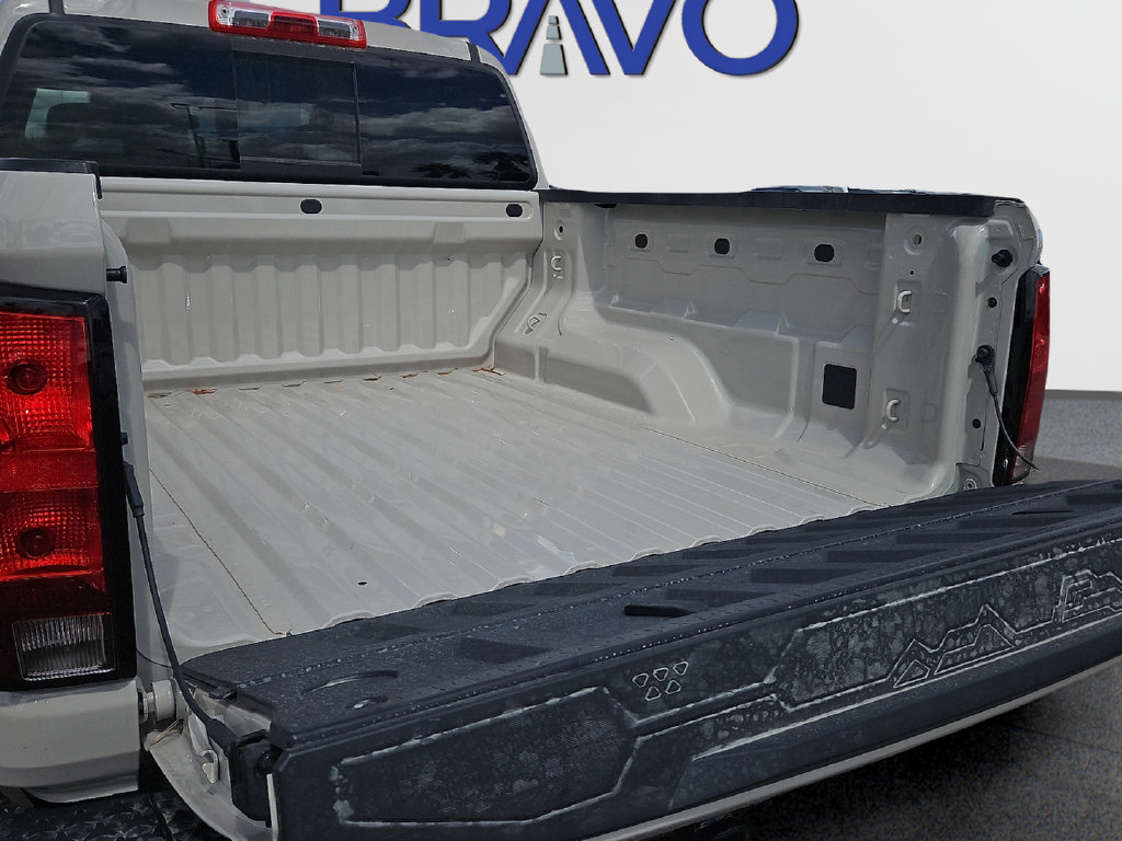 Used 2026 Chevrolet Colorado Trail Boss AWD/4WD image 9