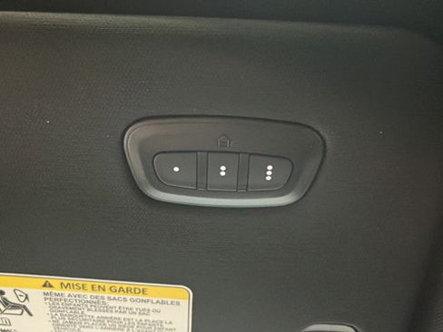 Used 2025 RAM 1500 Laramie w/ Sport Appearance Package AWD/4WD image 37