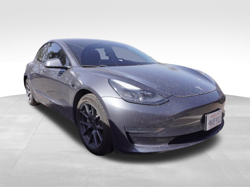 Used 2021 Tesla Model 3 Standard Range Plus RWD image 2