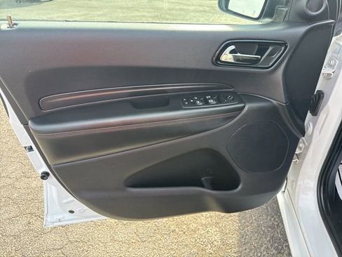 Used 2023 Dodge Durango GT image 25