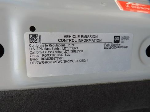 Used 2024 Chevrolet Silverado 1500 Custom Trail Boss w/ LPO, Dark Essentials Package image 27