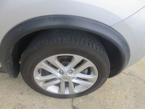 Used 2014 Nissan Juke S AWD/4WD image 25