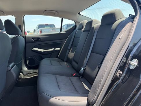 Used 2025 Nissan Altima 2.5 SV FWD image 26