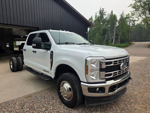 Used 2024 Ford F350 XL w/ XL Chrome Package AWD/4WD image 11