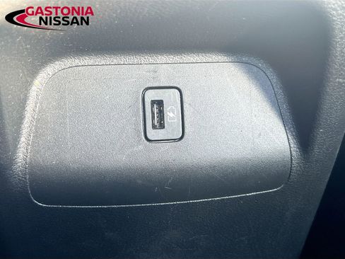 Used 2024 Nissan Sentra SV image 31